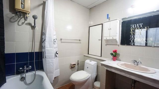 อีสเทิร์น ทาวน์เวอร์ คอนโดมิเนียม [Eastern Tower Condominium]