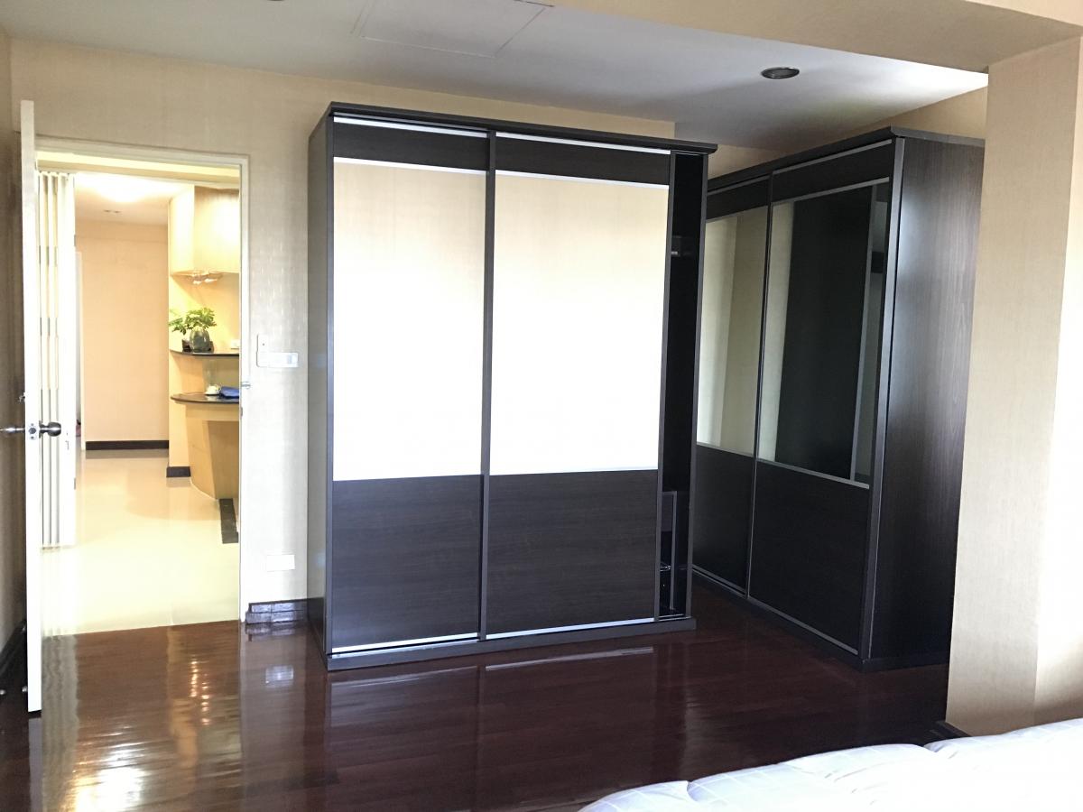 ไบรท์ตั้น เพลส [Brighton Place]
