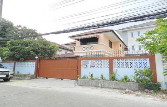 บ้านมโนรมย์ 1 [Baan Manorom 1]