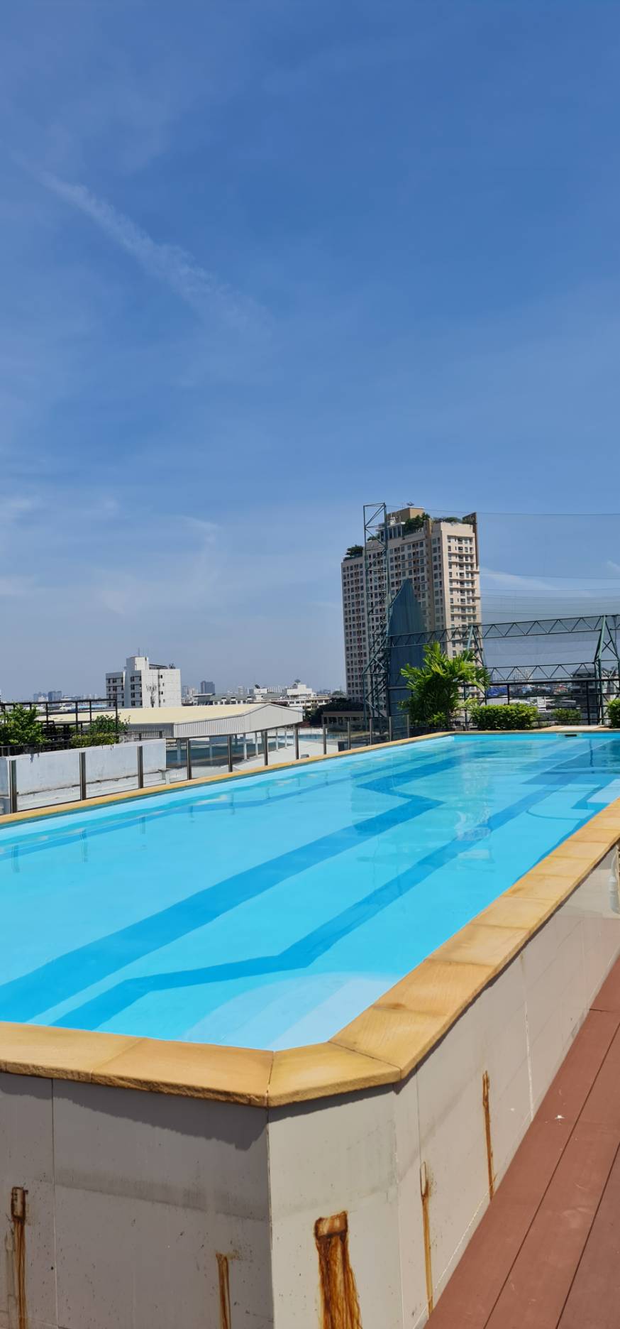 ซีณิธ เพลส สุขุมวิท 42 [Zenith Place Sukhumvit 42]
