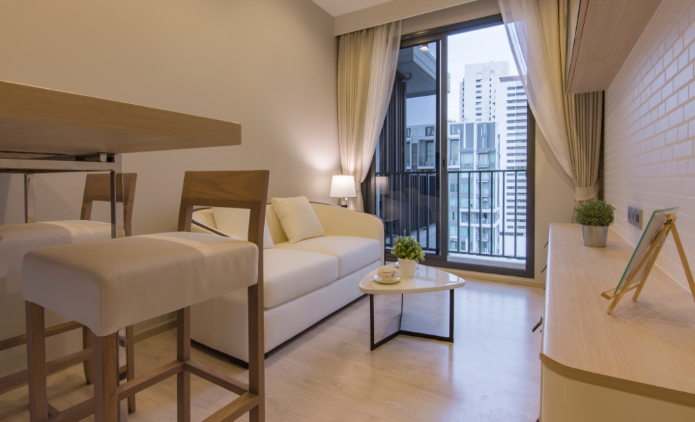 เอ็ม ทองหล่อ เท็น [M Thonglor 10]