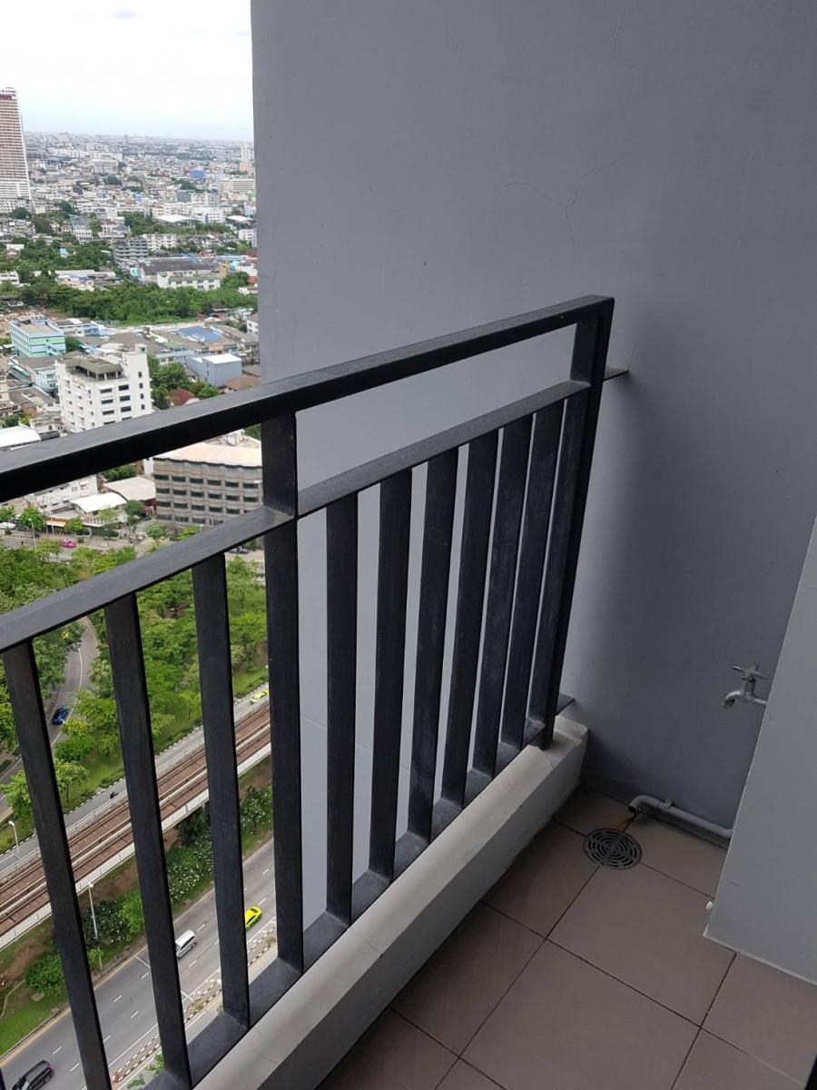 Urbano Absolute Sathon-Taksin