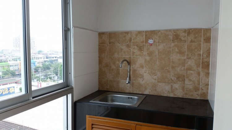 รีเจ้นท์ โฮม 7 สุขุมวิท สรรพาวุธ 2 [ Regent Home 7 Sukhumvit Sanpawut 2]