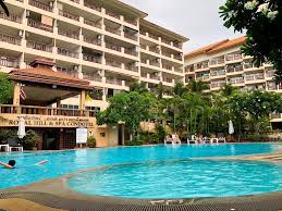 รอยัลฮัลล์ รีสอร์ท คอนโดเทล [Royal Hill Resort Condotel]
