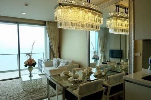 เดอะ ริเวียร่า วงศ์อมาตย์ บีช [The Riviera Wong Amat Beach]