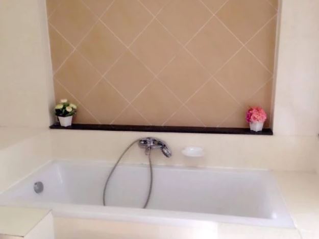 ป่าตอง ลอฟท์ คอนโดมิเนียม [Patong Loft Condominium]