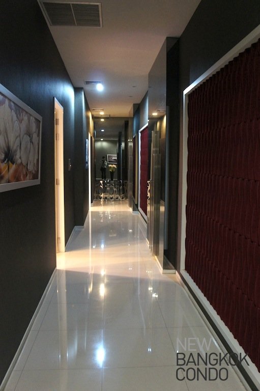 เมโทรสกาย สุขุมวิท [Metro Sky Sukhumvit]