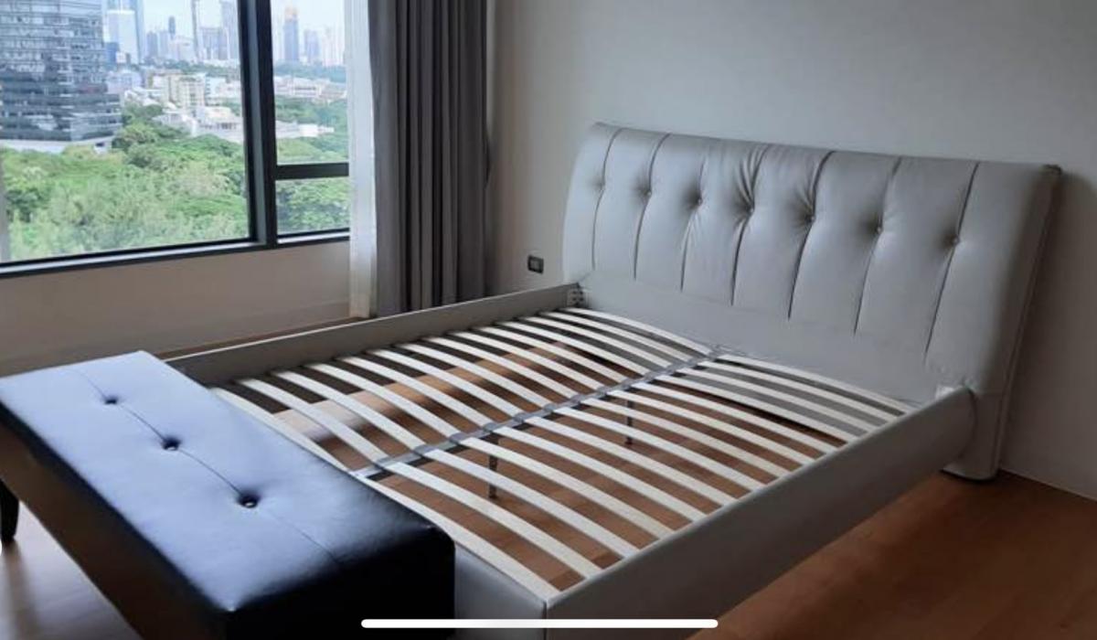 สินธร เรสซิเดนซ์ []Sindhorn Residence]