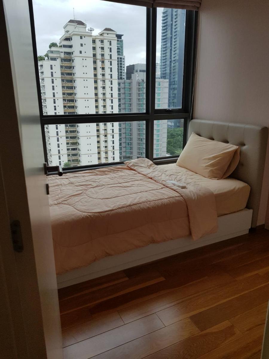 เอช สุขุมวิท 43 [H Sukhumvit 43]