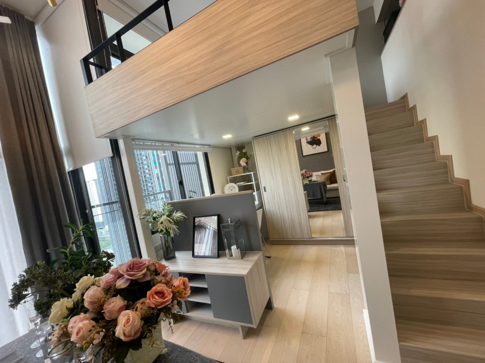 ชีวาทัย เรสซิเดนซ์ อโศก [Chewathai Residence Asoke]