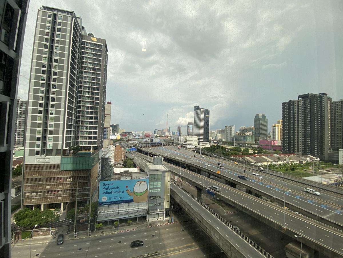 ชีวาทัย เรสซิเดนซ์ อโศก [Chewathai Residence Asoke]