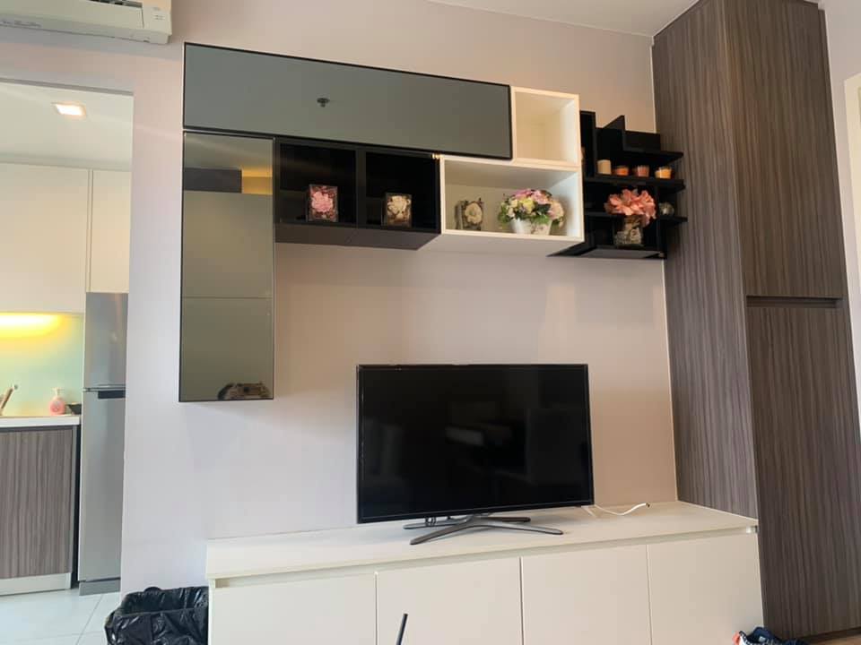 เออร์บาโน่ แอบโซลูท สาทร-ตากสิน [Urbano Absolute Sathon-Taksin]