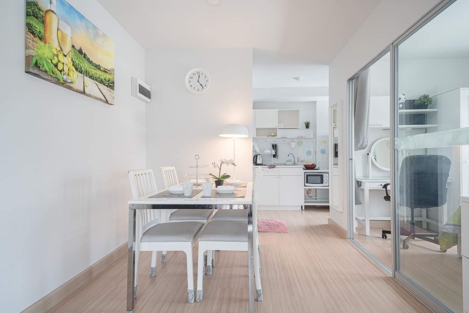 เดคโค แอท แบริ่ง คอนโดมิเนียม [Deco @ Bearing Condominium]