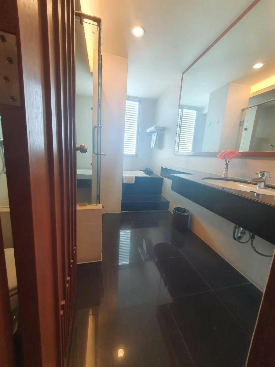 สาทร แกลเลอรี่ เรสซิเดนซ์ [Sathorn Gallery Residences]