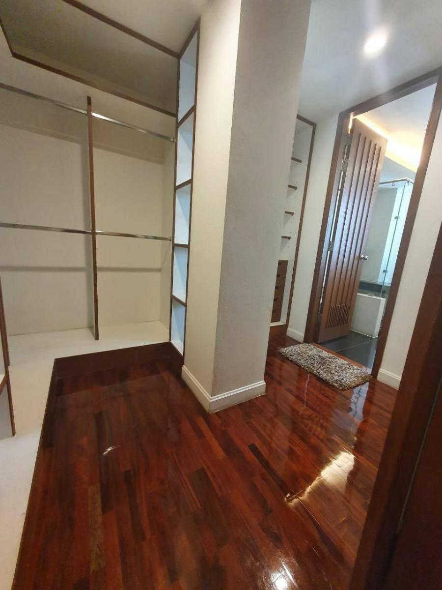 สาทร แกลเลอรี่ เรสซิเดนซ์ [Sathorn Gallery Residences]