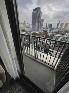 เอ็ม ทองหล่อ เท็น [M Thonglor 10]