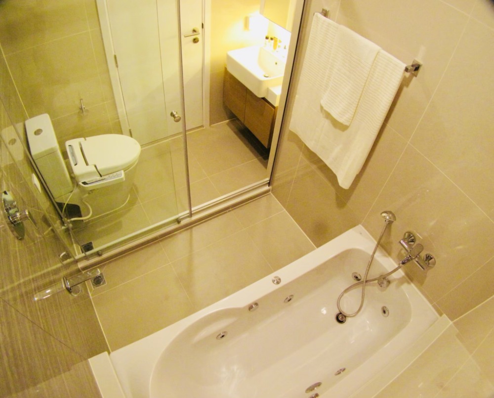 ไนท์บริดจ์ ดิ โอเชี่ยน ศรีราชา [KnightsBridge The Ocean Sriracha]