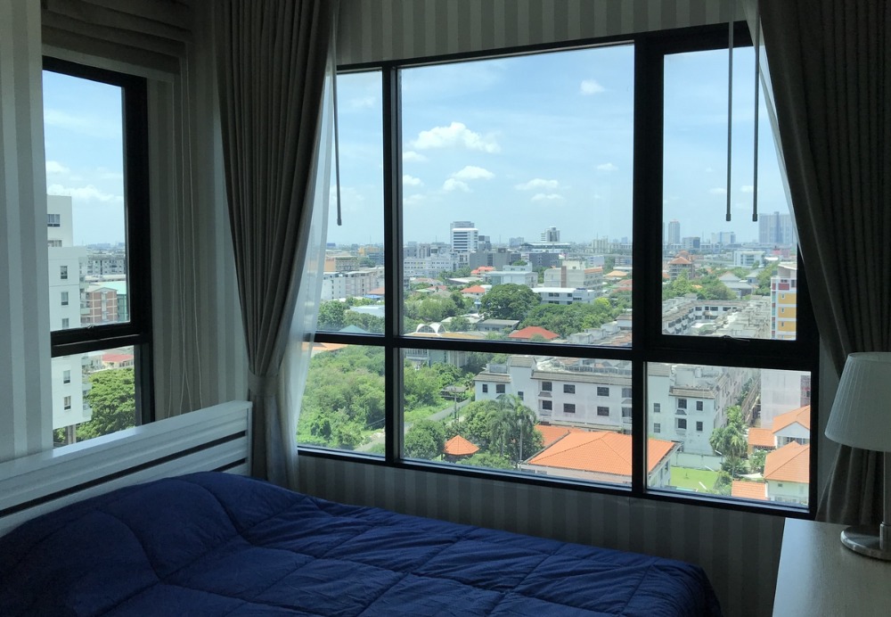 ไนท์บริดจ์ คอลลาจ รามคำแหง [KnightsBridge Collage Ramkhamhaeng]