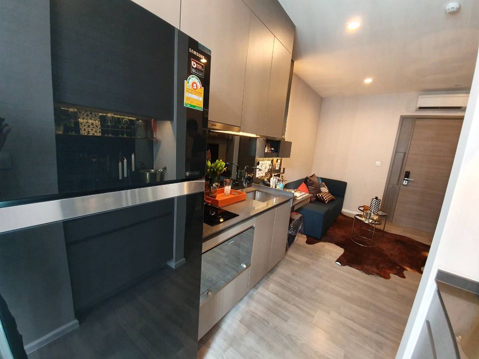 เดอะรูม สุขุมวิท 69 [The Room Sukhumvit 69]