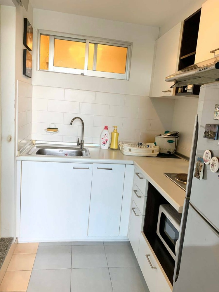 เอท ทองหล่อ เรสซิเด้นเซส [Eight Thonglor Residences]