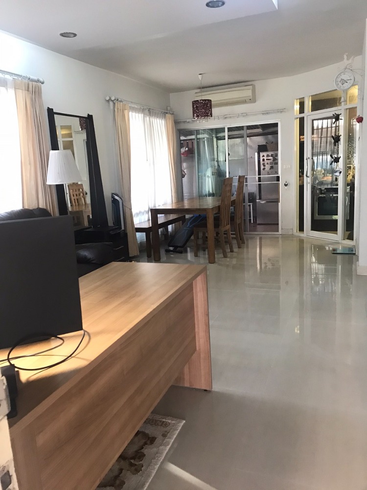 ทาวน์พลัส (เพชรเกษม-บางแค) [Town Plus (Petchkasem-Bangkae)]