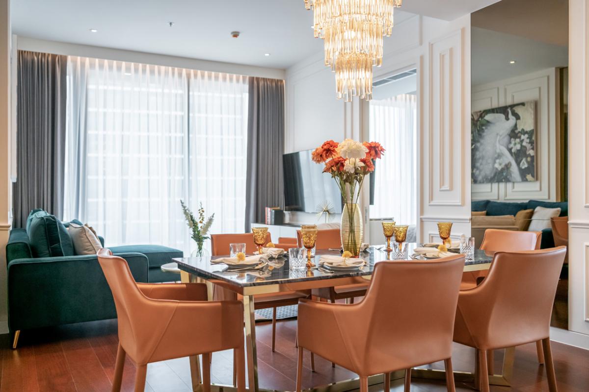 คุณ บาย ยู คอนโดมิเนียม [Khun By Yoo Condominium]