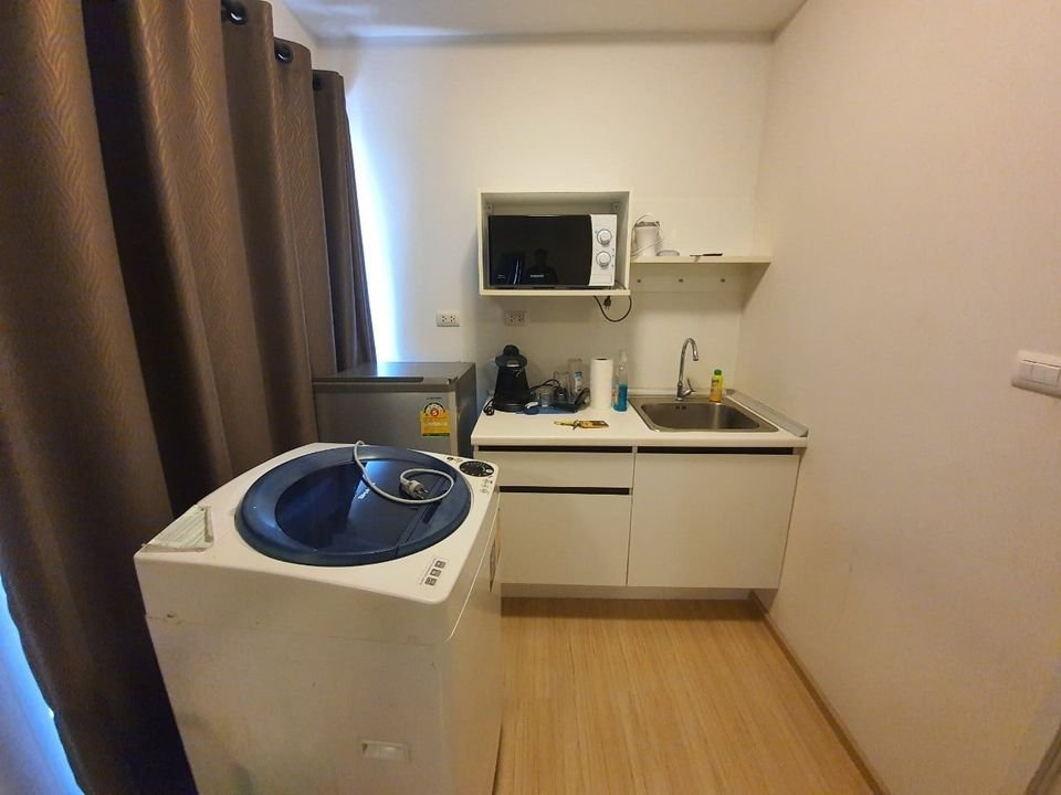 พลัม คอนโด เซ็นทรัล สเตชั่น เฟส 2 [Plum Condo Central Station Phase 2]