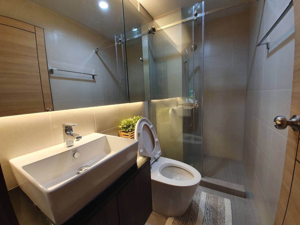 เดอะ พรอพ คอนโดมิเนียม [The Prop Condominium]
