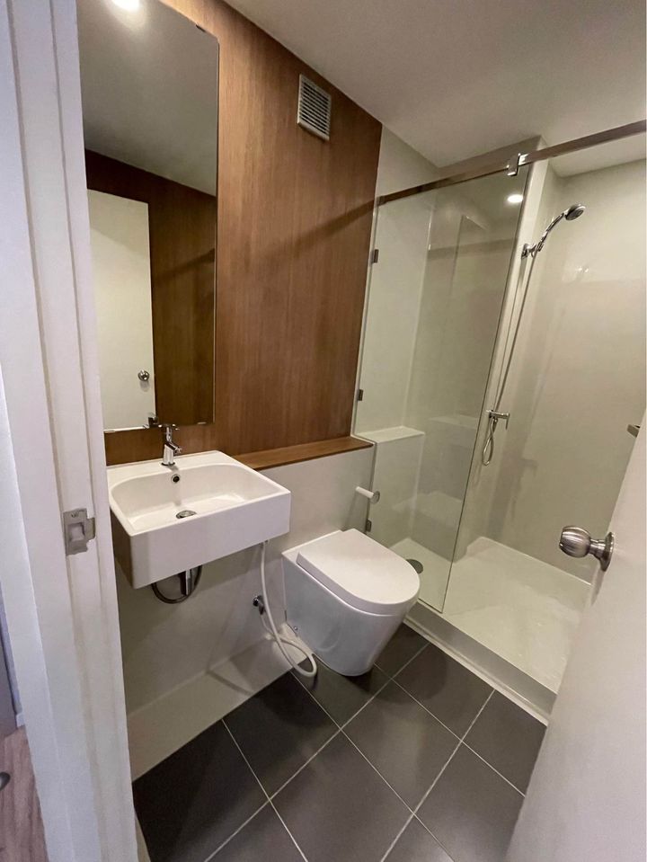 บลอสซั่ม คอนโด แอท สาทร-เจริญราษฎร์ [Blossom Condo @ Sathorn-Charoenrat]