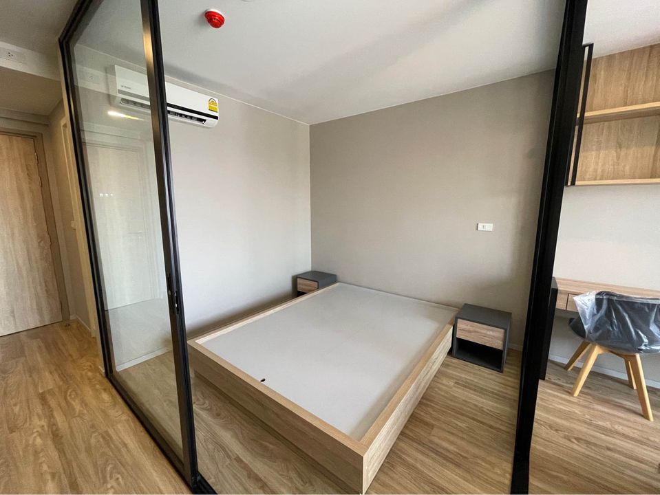 บลอสซั่ม คอนโด แอท สาทร-เจริญราษฎร์ [Blossom Condo @ Sathorn-Charoenrat]