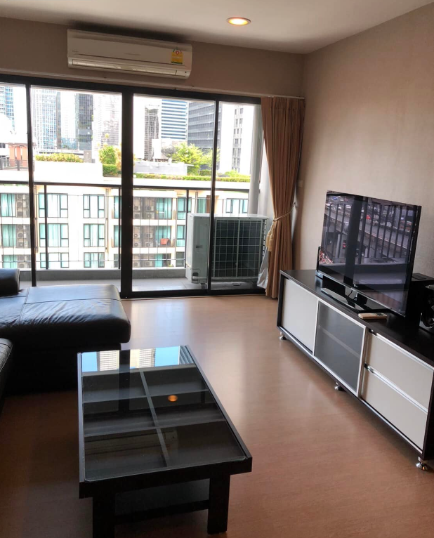 เรโนวา เรสซิเด้นซ์ ชิดลม [Renova Residence Chidlom]
