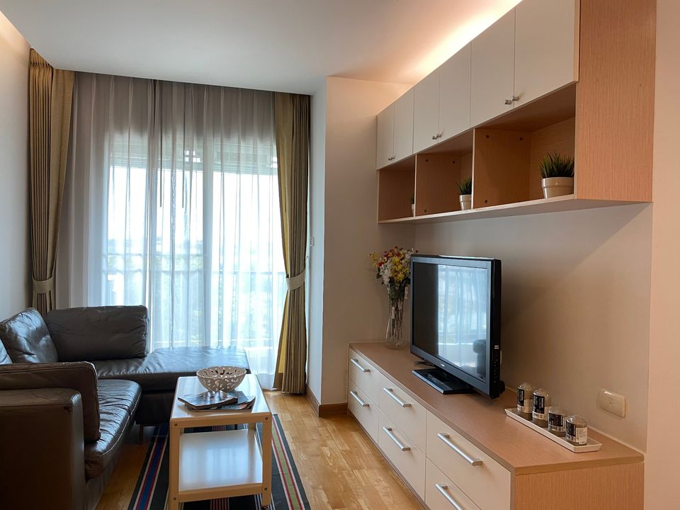เรสซิเดนซ์ 52 [Residence 52]