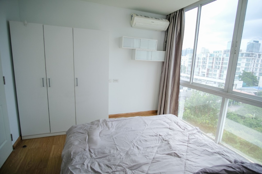 ฮัมเบิล ลิฟวิ่ง @ ศุภกฤษ์ รัชดา-สุทธิสาร [Humble Living Condo @ Suppalerk Ratchada-Sutthisan]
