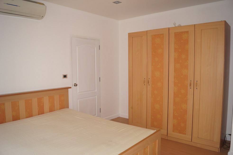 สาทร เฮ้าส์ [SATHORN HOUSE]