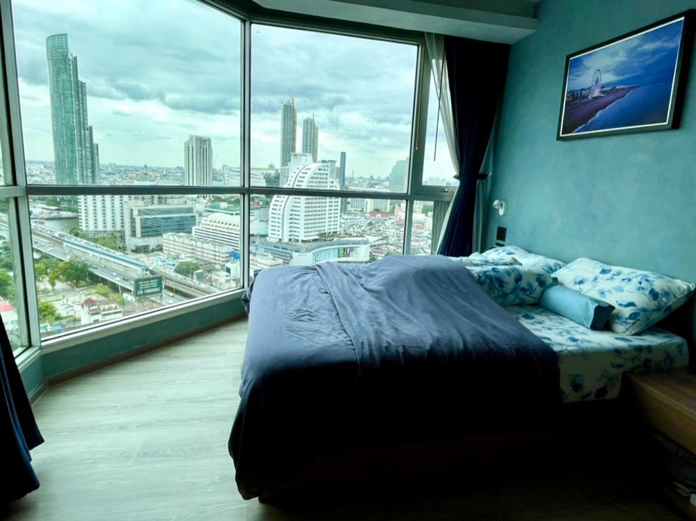 ริทึ่ม สาทร [Rhythm Sathorn]