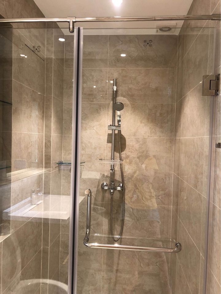 รีเกิล คอนโด [Regal Condo]