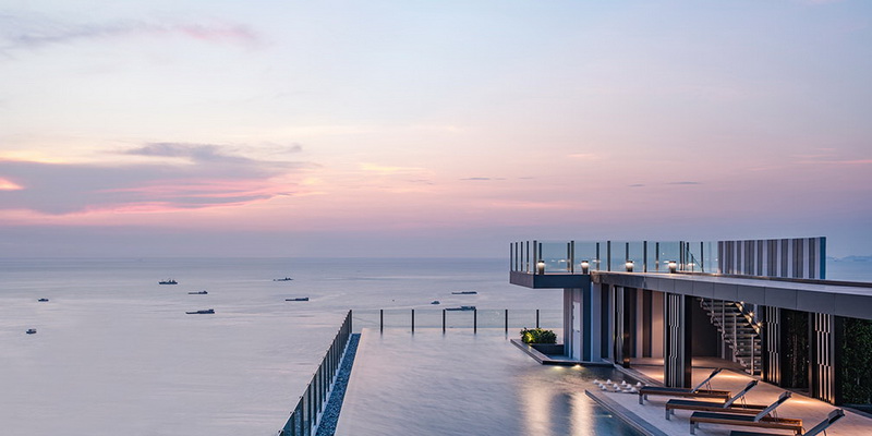 เดอะ เบส พัทยากลาง [The Base Central Pattaya]