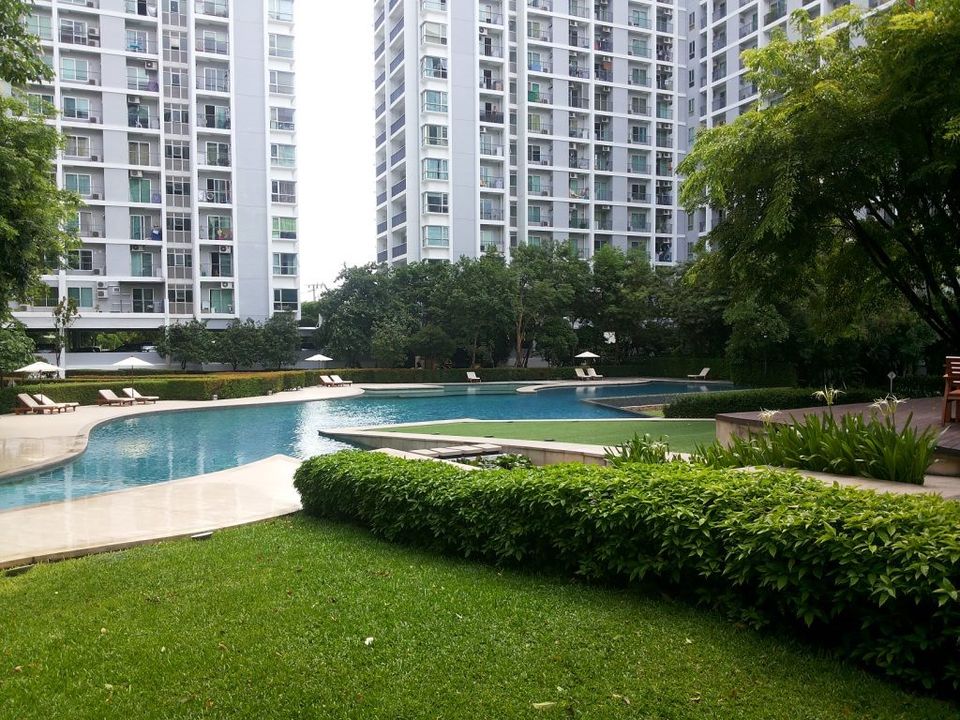 เดอะ พาร์คแลนด์ ศรีนครินทร์ [The Parkland Srinakarin]