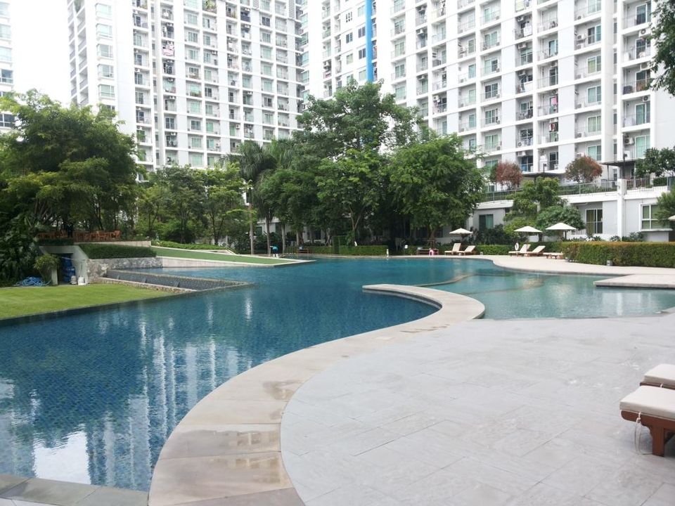 เดอะ พาร์คแลนด์ ศรีนครินทร์ [The Parkland Srinakarin]