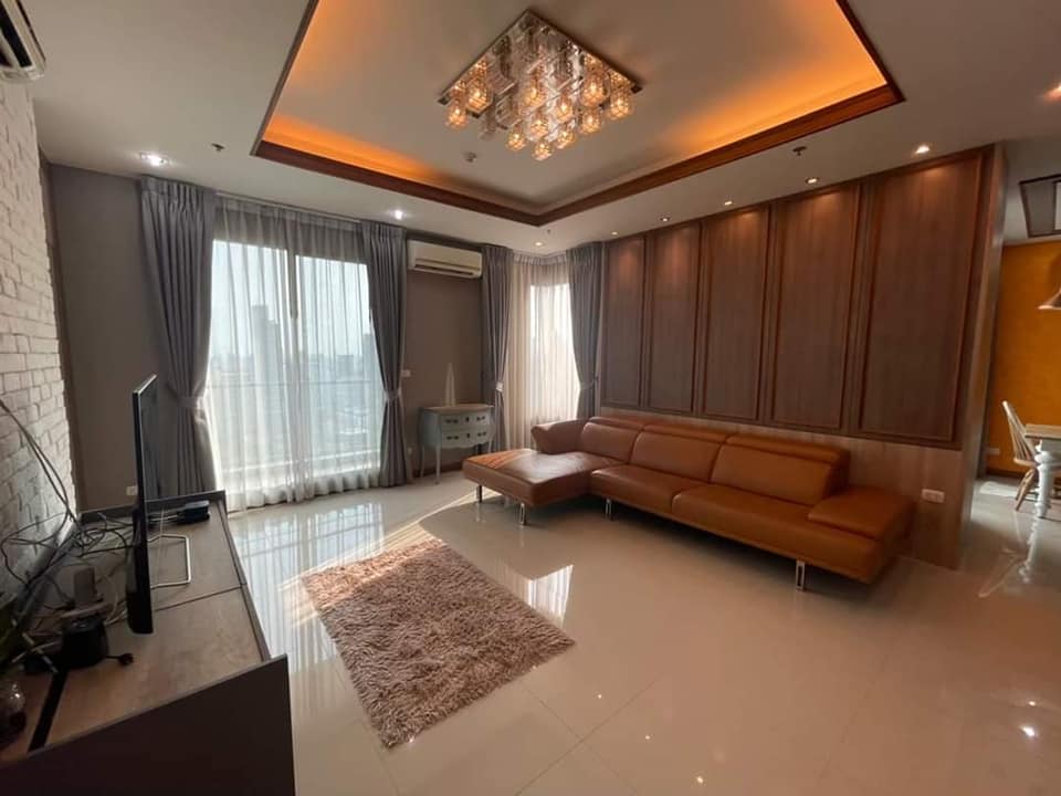 วิลล่า อโศก [Villa Asoke]