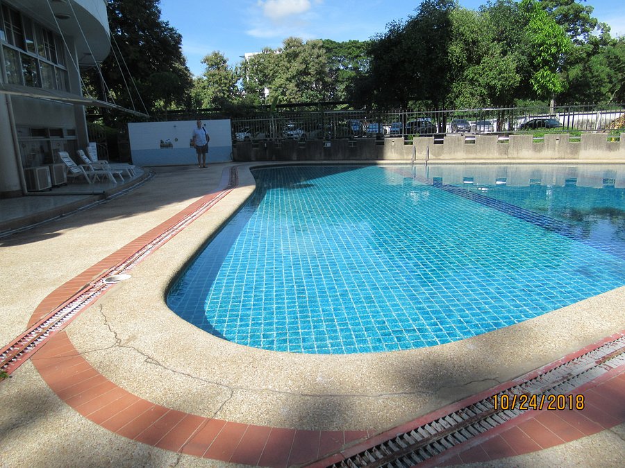 ชมดอย คอนโดมิเนียม [Chomdoi Condominium]