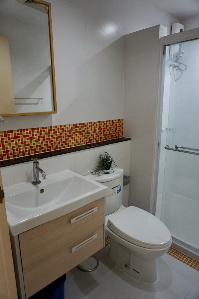 ไนซ์ สวีทส์ สนามบินน้ำ 1 [Nice Suites Sanambinnam 1]