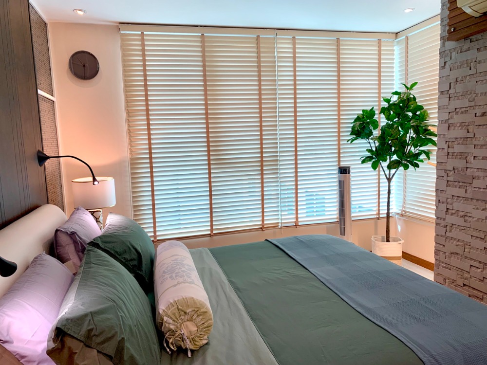 สุขุมวิท ลิฟวิ่ง ทาวน์ [Sukhumvit Living Town]