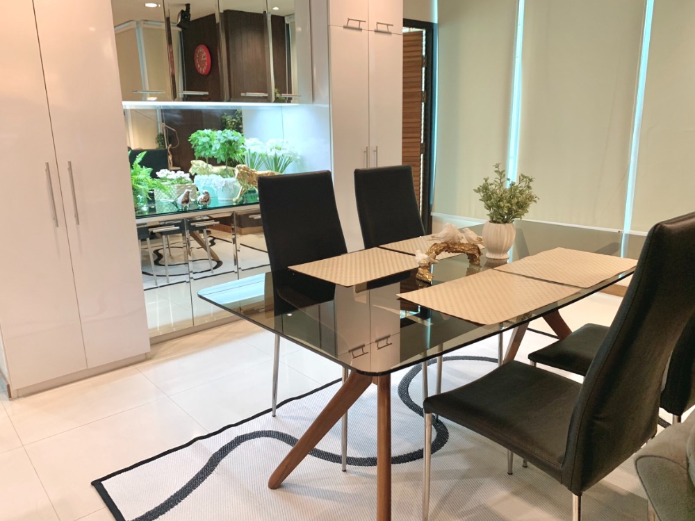 สุขุมวิท ลิฟวิ่ง ทาวน์ [Sukhumvit Living Town]