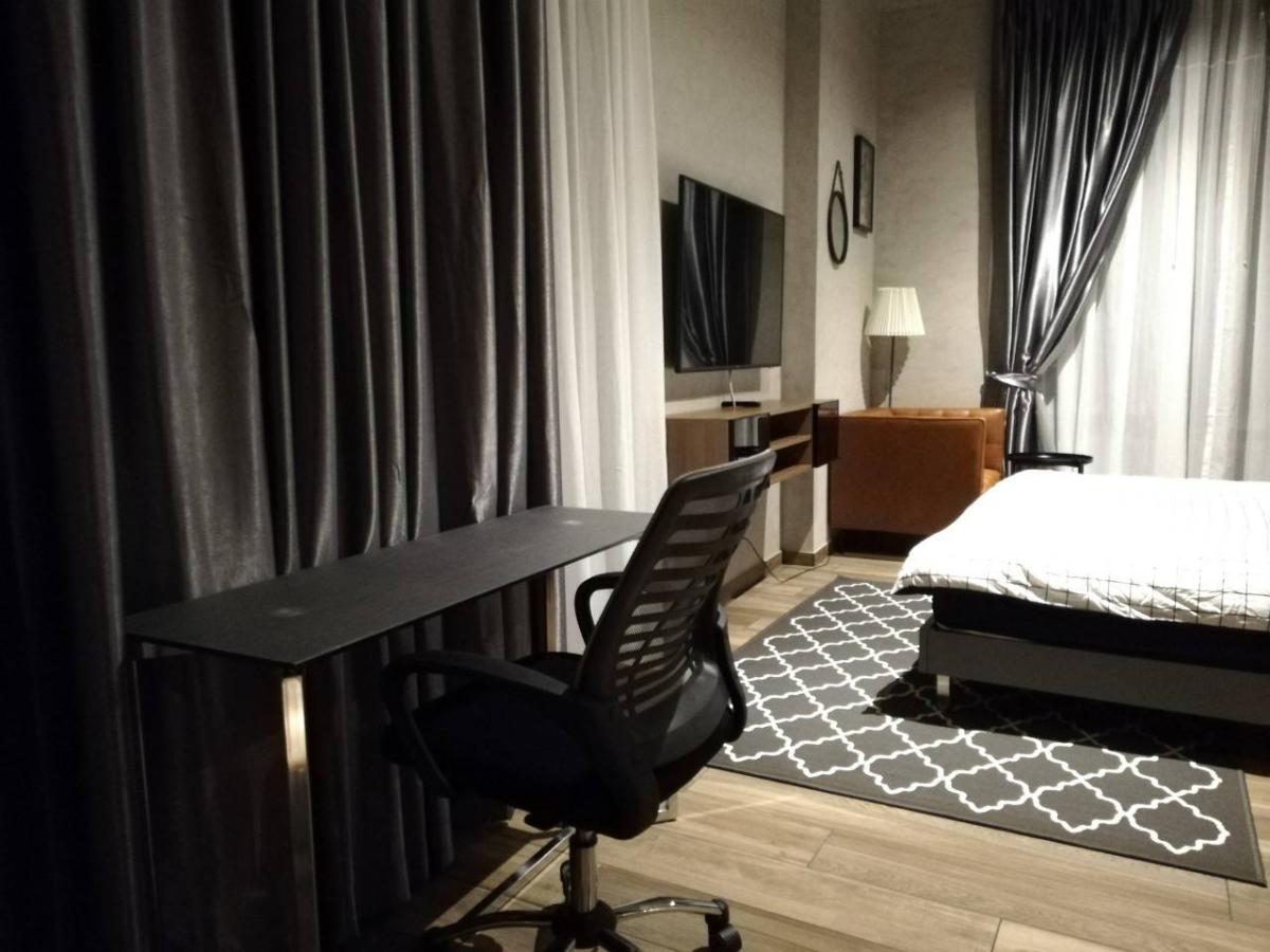 เดอะ ลอฟท์ อโศก [The Lofts Asoke]