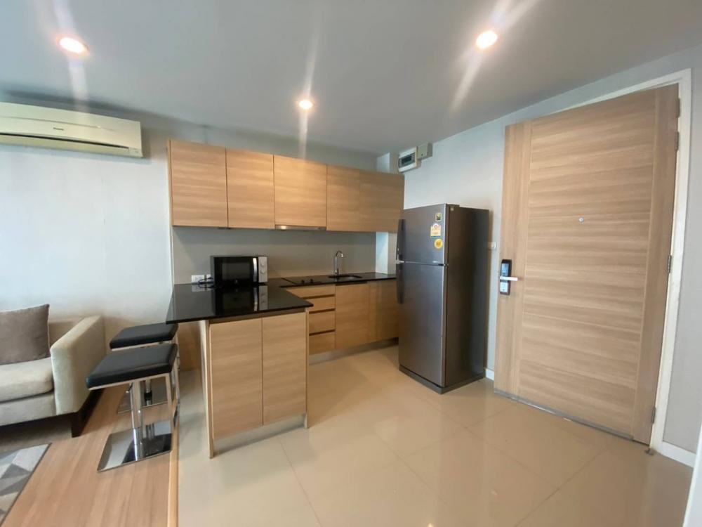 ดี 25 ทองหล่อ [D 25 Thonglor]