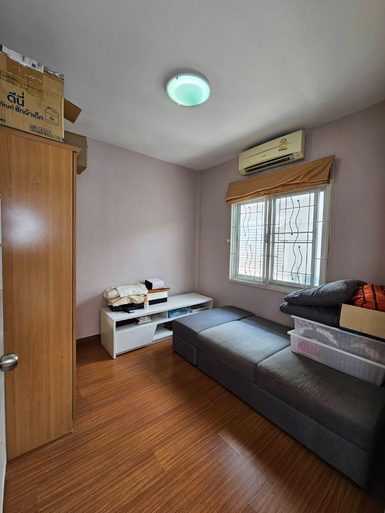 เดอะ วิลล่า รัตนาธิเบศร์ [THE VILLA HOUSE RATTANATHIBET]