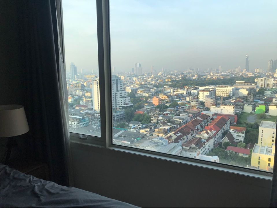 ดิ เอ็มไพร์ เพลส สาทร [The Empire Place Sathorn]