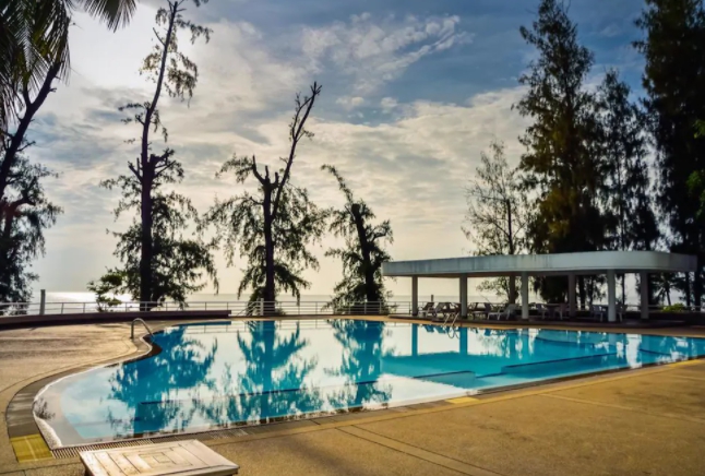 แซนดี้ บีช คอนโด [Sandy Beach Condo]