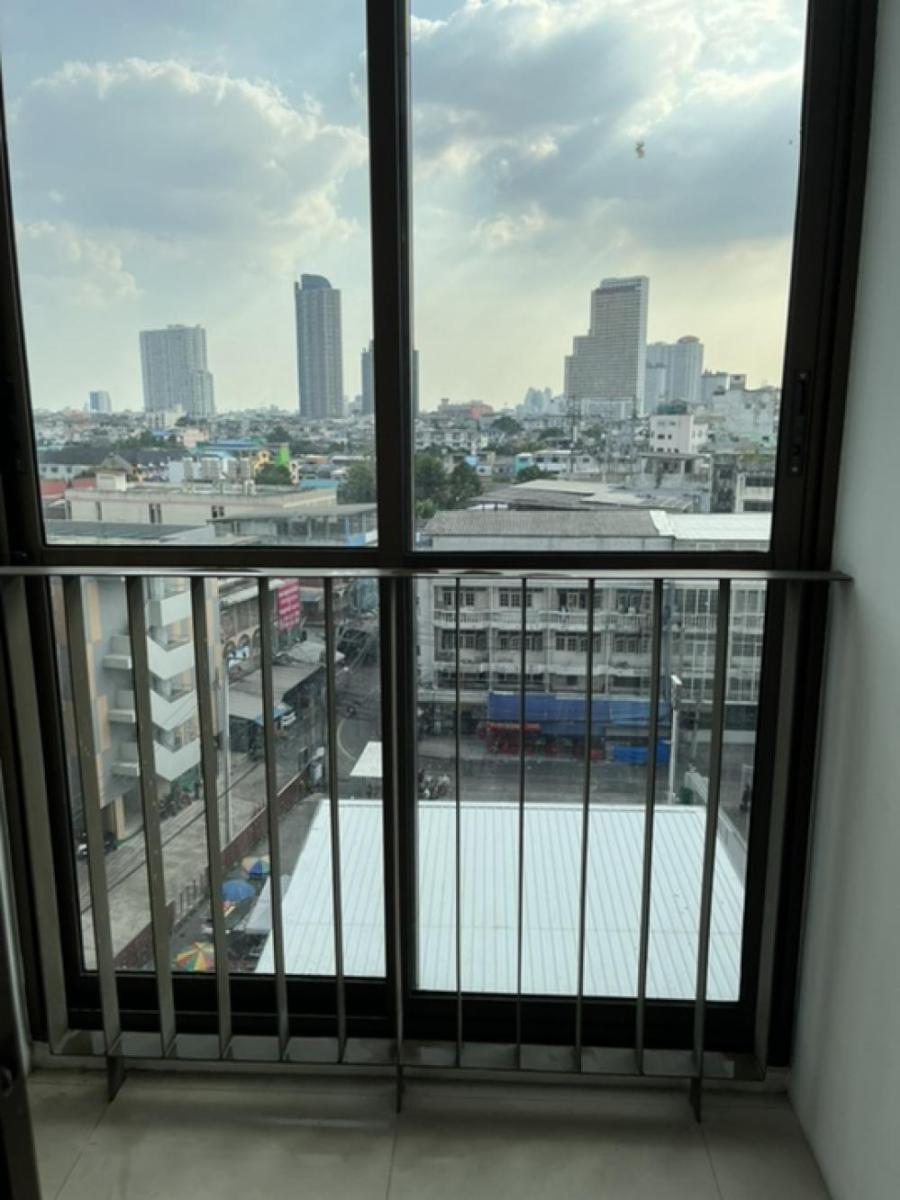 ไอดีโอ สาทร-ตากสิน [Ideo Sathorn-Taksin]